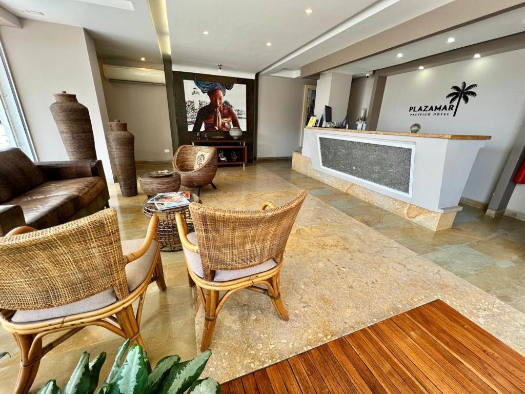 Plazamar Pacifico Hotel ブエナベントゥラ エクステリア 写真